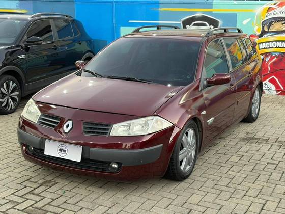 RENAULT MEGANE 2.0 DYNAMIQUE GRAND TOUR 16V GASOLINA 4P AUTOMÁTICO RENAULT MEGANE 2.0 DYNAMIQUE GRAND TOUR 16V GASOLINA 4P AUTOMÁTICO